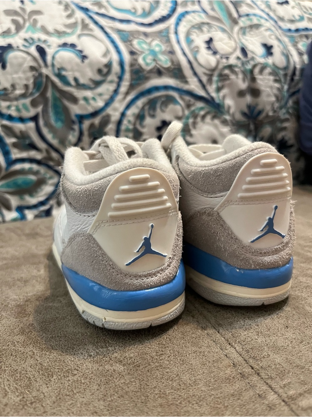 10 C Jordans White & Light Gray Basketball Sneakers with Blue Accent
